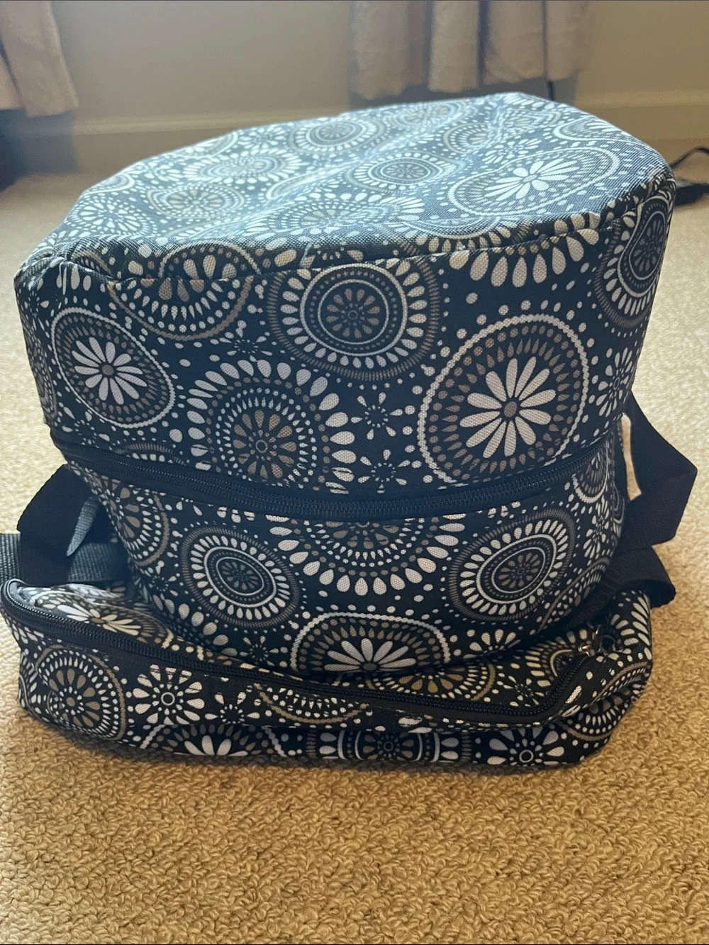 Black and White Floral Circle Crockpot and Casserole Carrying Case Set